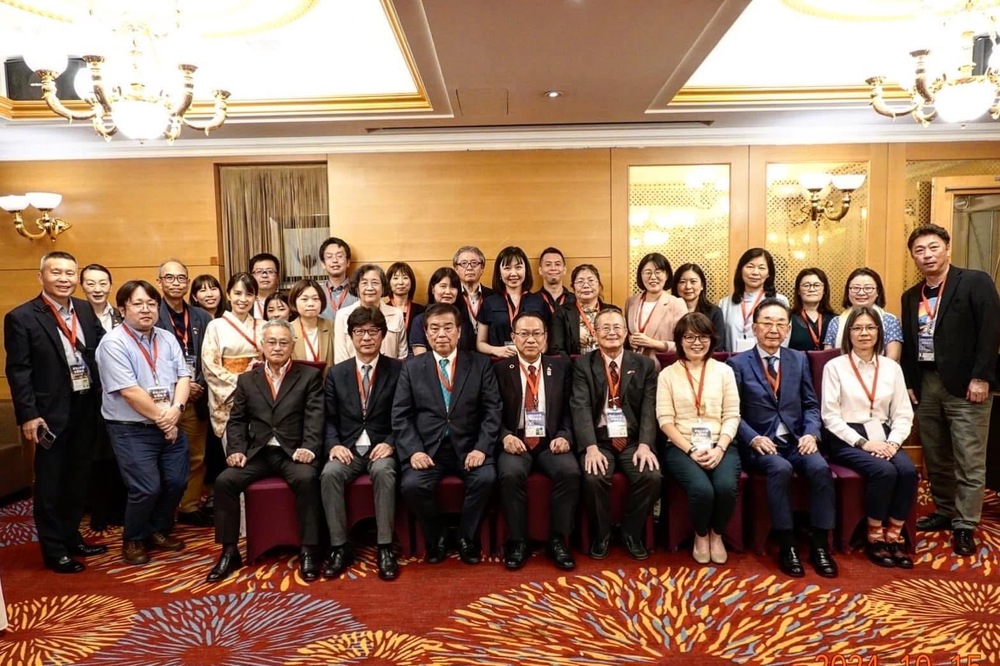 2024年10月15日系主任林冠汝老師受到「致良出版社」張深致經理的邀請圖片