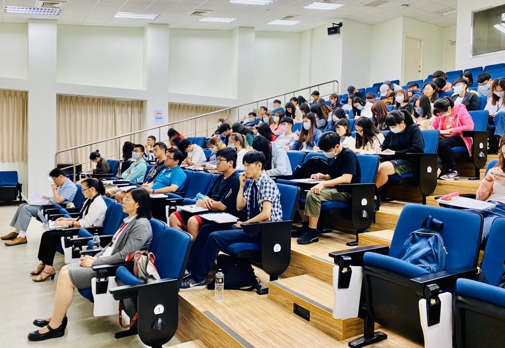 歡迎逢甲大學吳廣文教授蒞臨亞洲共同體講座圖片