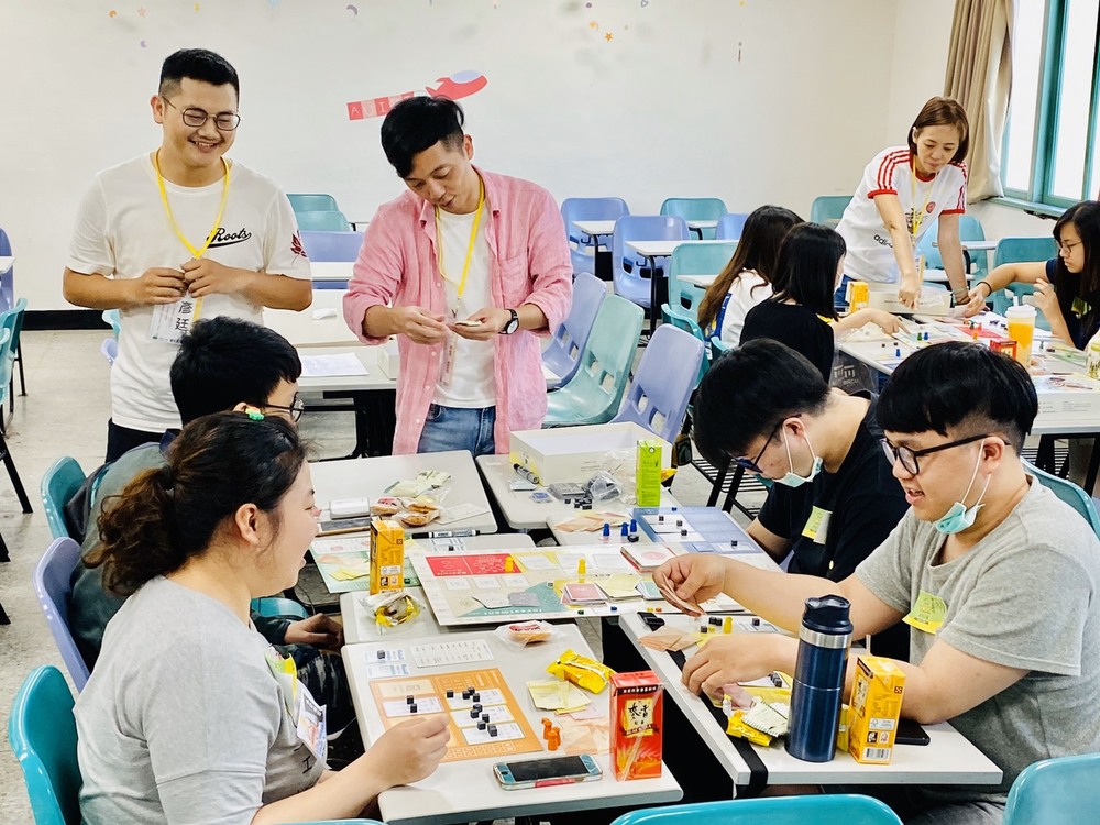 理財桌遊競賽+企業實習講座圖片