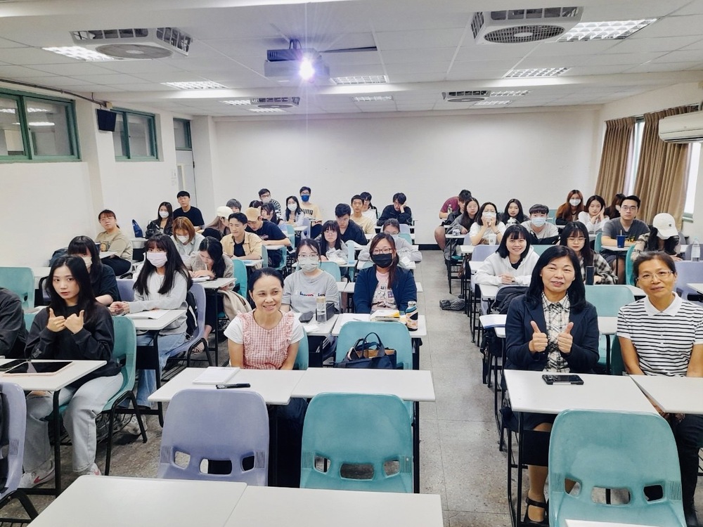 慈濟人文志業葉文鶯志工來談「無語良師照樣照亮慈大模擬醫學中心且培育國內外醫療人才」圖片
