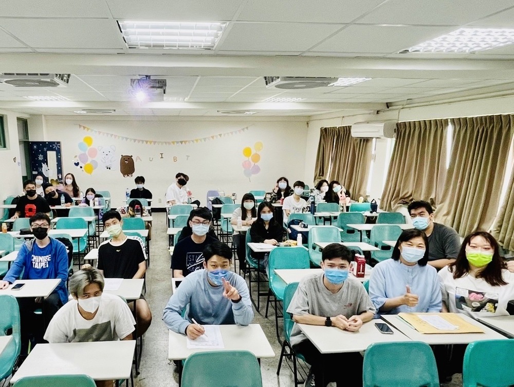 國企系日籍學生與本國學生的教育與文化之交流圖片