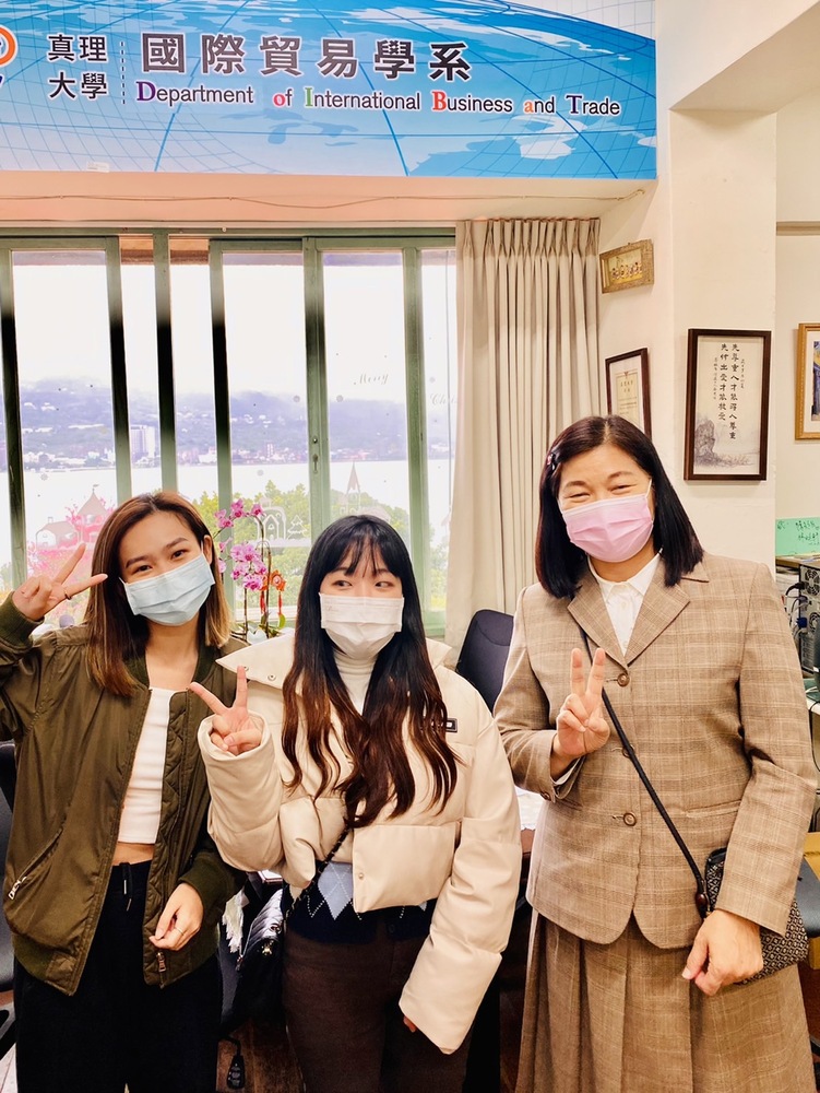 3月23日基隆女中來訪問本系圖片