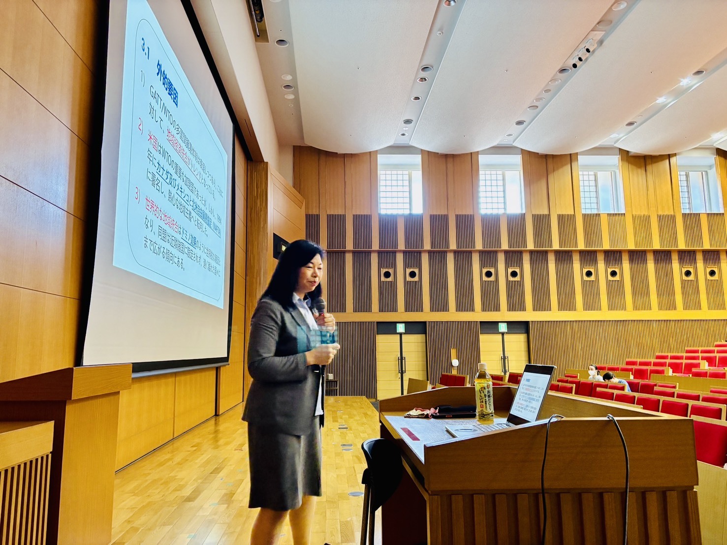 林冠汝主任再赴姐妹校名城大學進行兩場演講圖片