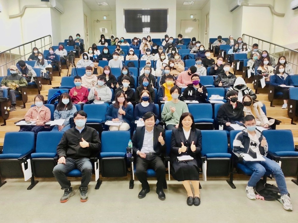 歐亞講座邀請真理大學林志斌教務長分享流行文化與國家形象圖片