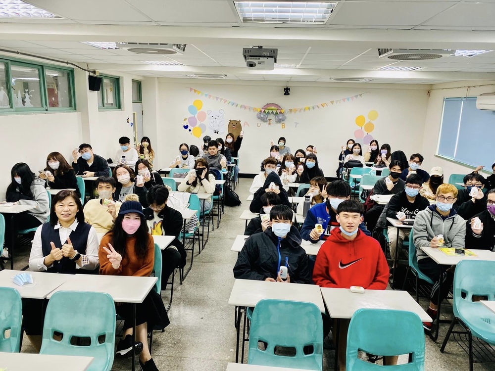 2022年12月16日請鄭碧華老師帶同學作創意肥皂圖片