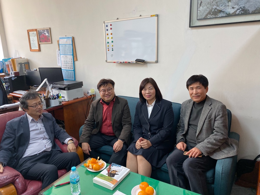 國際貿易學系林冠汝主任赴韓國光州女子大學演講與交流圖片