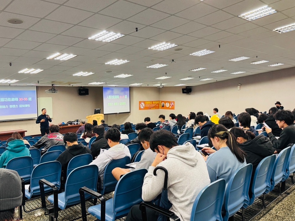2024年12月12日邀請經典創意工作坊的創始人張憶里博士來演講圖片
