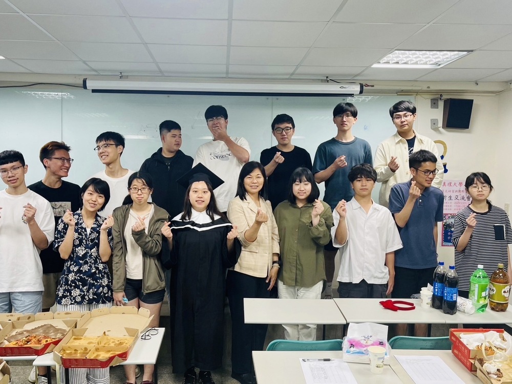 國際交流與日本研習社6月1日舉辦期末茶會並歡送應屆畢業及交換生圖片
