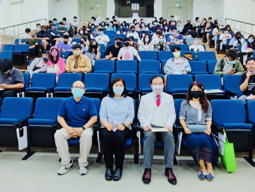 本系邀請蔡錫勳教授演講「從動漫及日本劇看日本」圖片