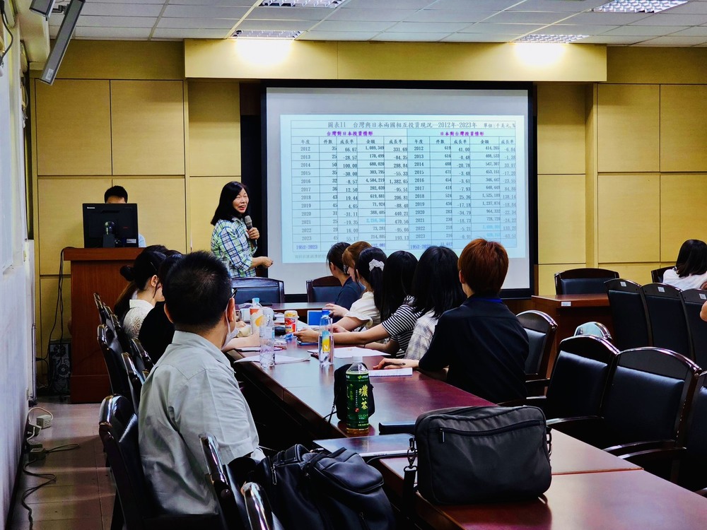 名城大學師生訪問真理大學林冠汝主任協助招待圖片