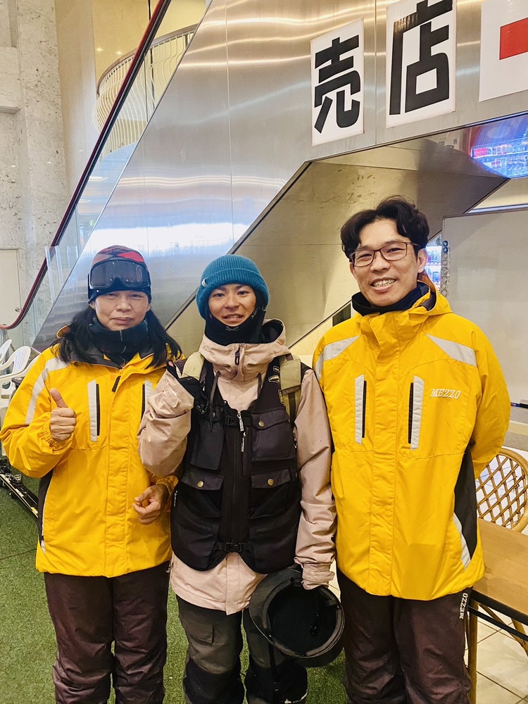 國貿易林冠汝老師師生參加日本名城大學滑雪研習營圖片