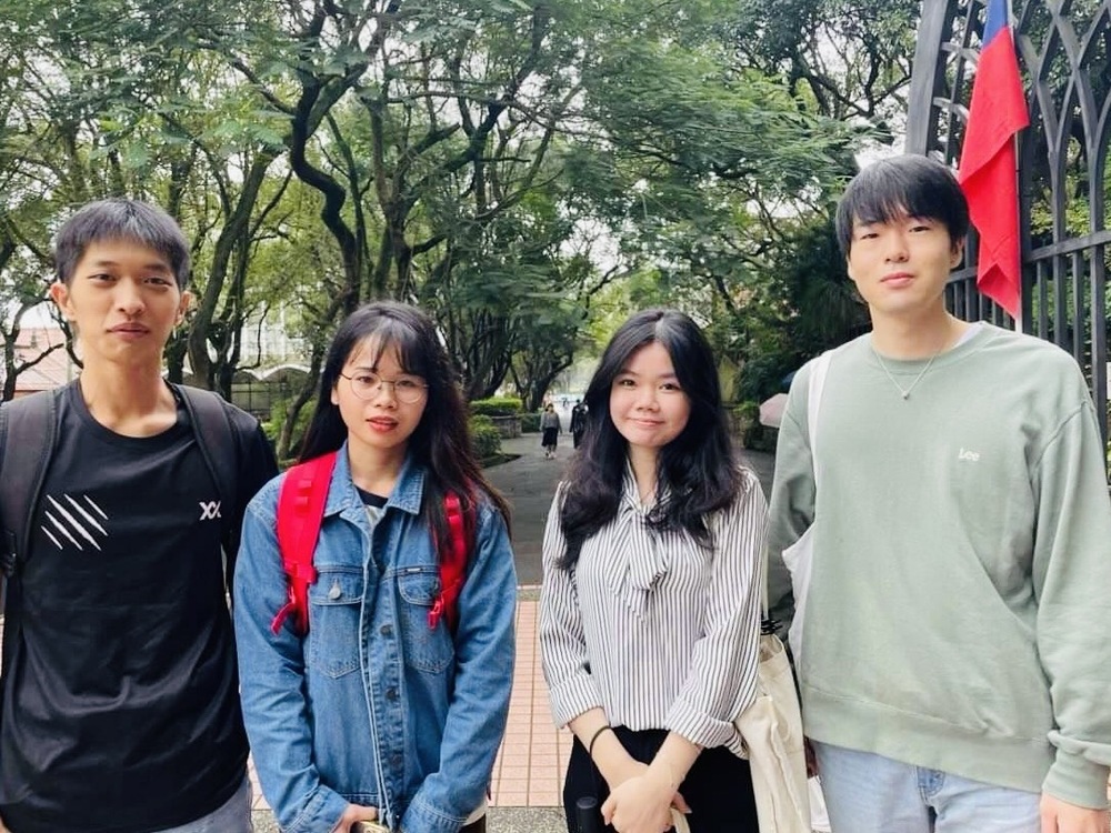 外籍生交流與意見交茶會。圖片