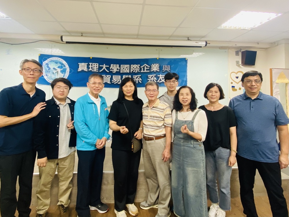 系友回娘家與學弟妹一起烤肉同樂圖片