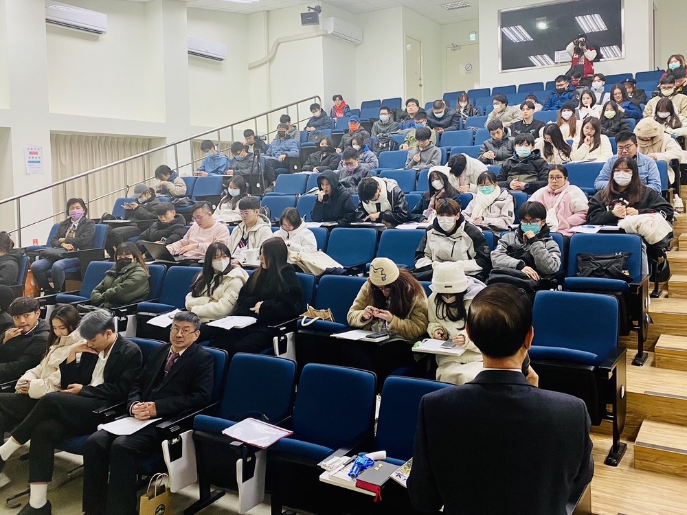 歐柏琳科技董事長蒞臨歐亞國際講座演講圖片