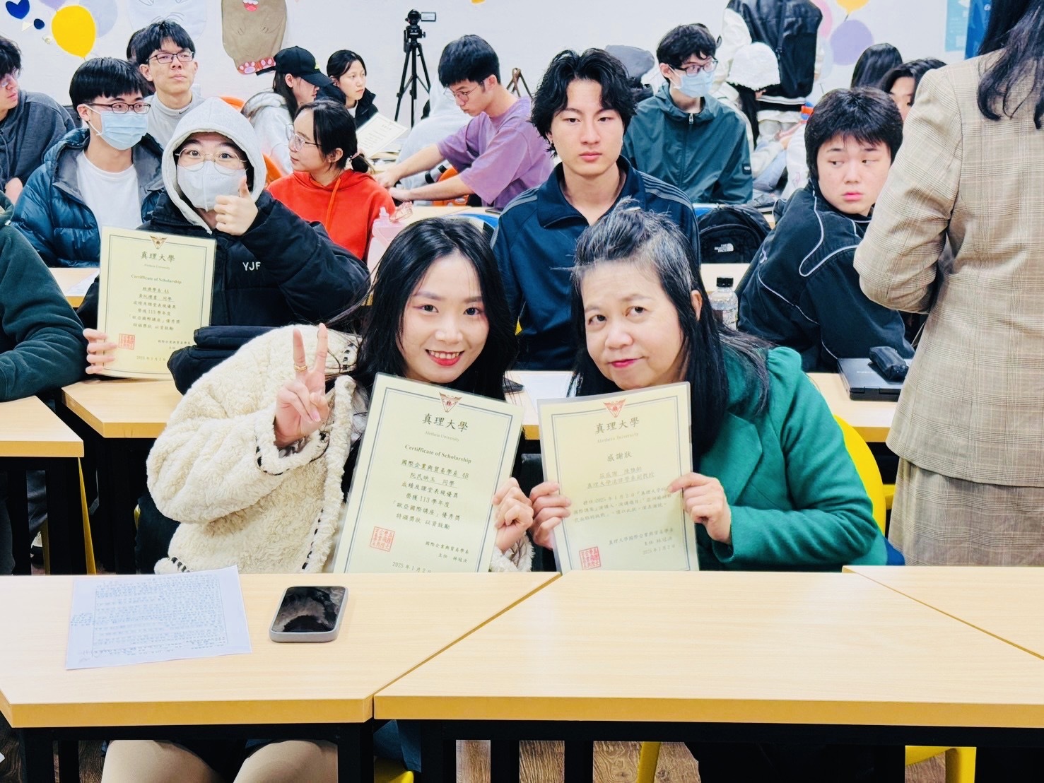 林冠汝老師第七年的歐亞國際講座今年有13位優秀同學獲獎圖片
