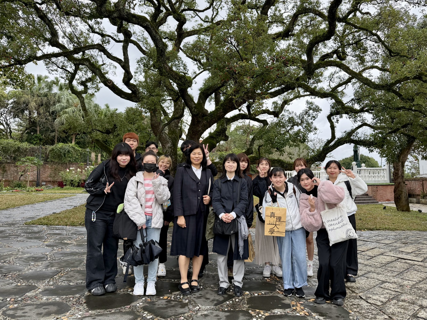 日本星城大學來訪國貿系進行日本和服體驗與交流圖片