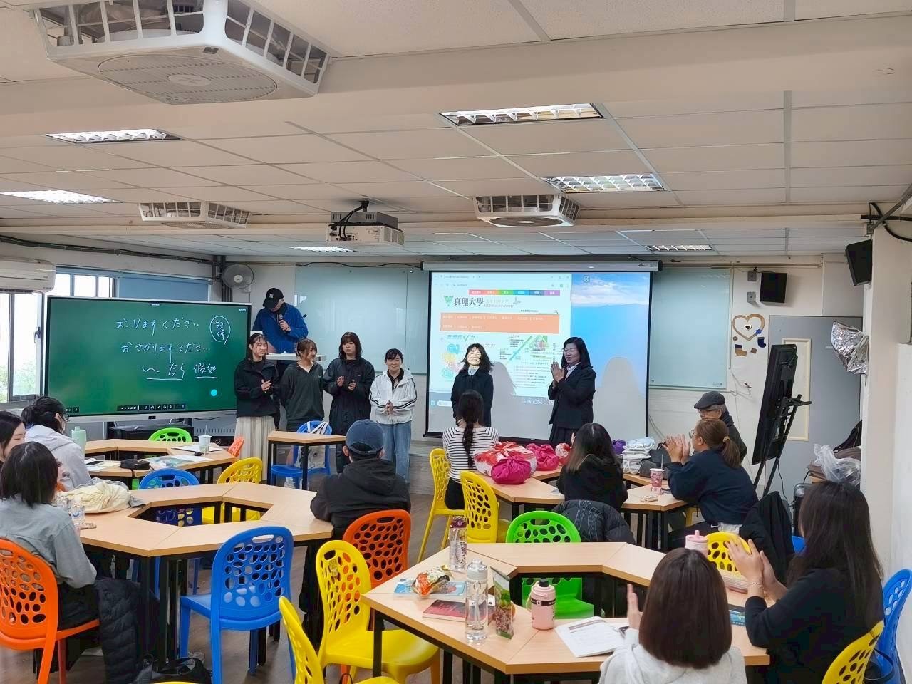日本星城大學來訪國貿系進行日本和服體驗與交流圖片