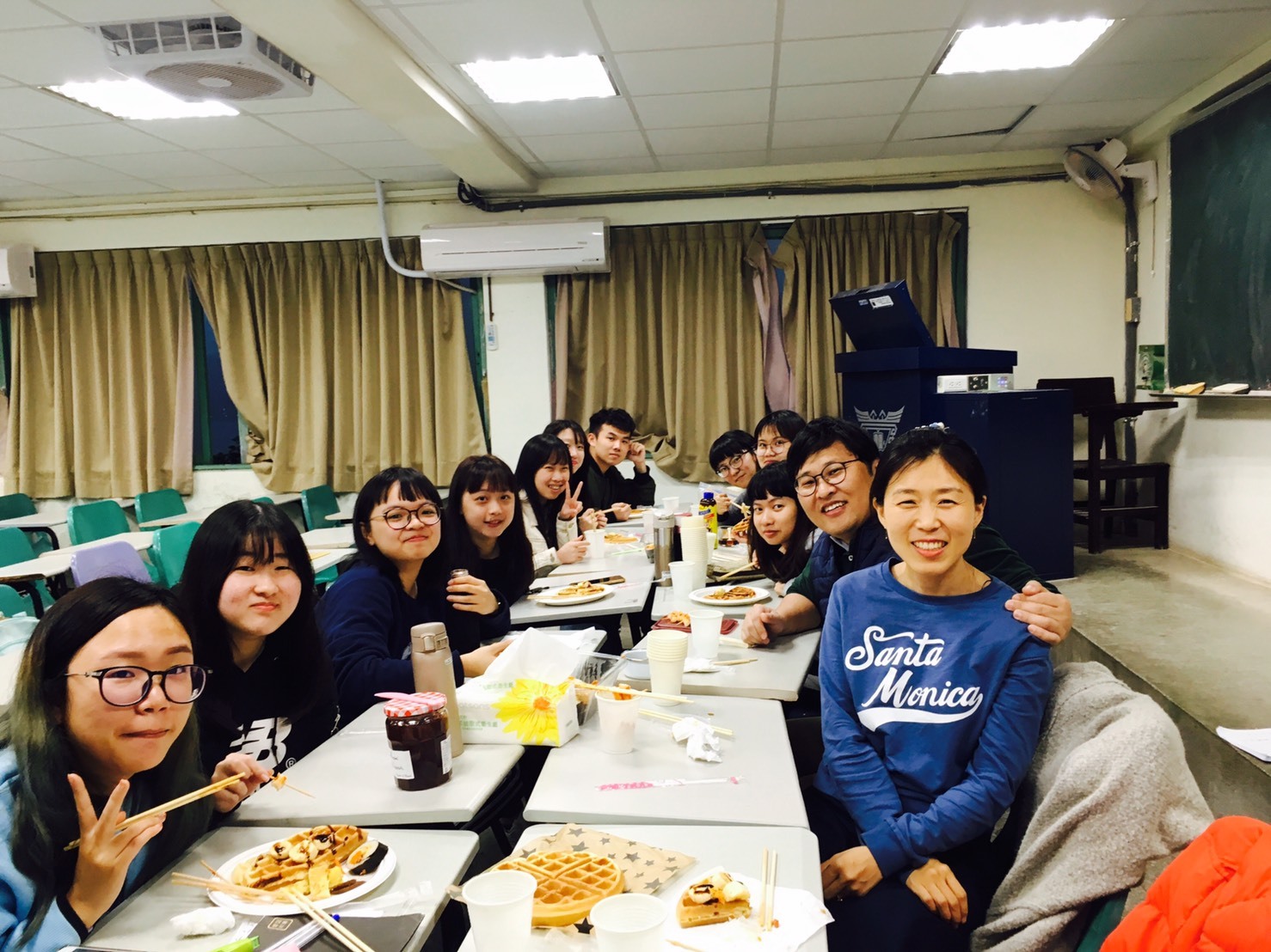 真理大學國際企業與貿易學系_『韓文俱樂部』開課喔!圖片