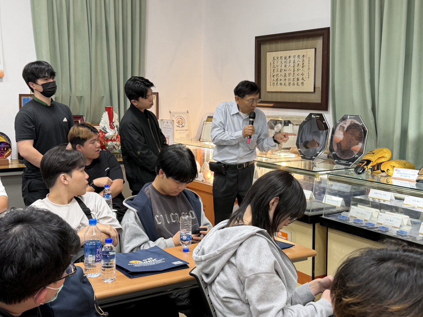 國貿系舉辦校外教學拜訪中砂公司圖片
